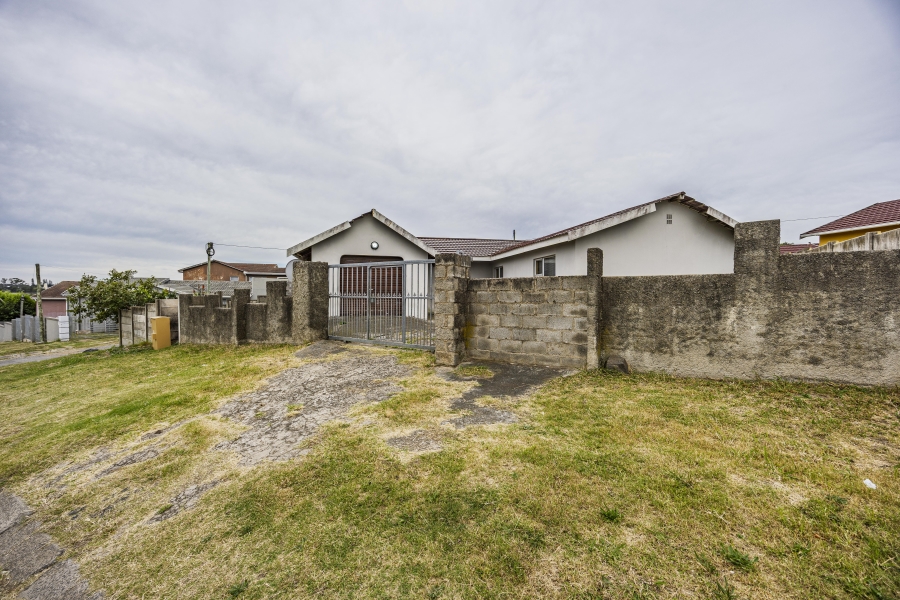 3 Bedroom Property for Sale in Amalinda North Eastern Cape